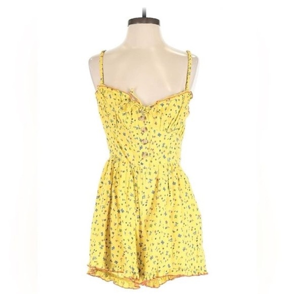 Urban Outfitters Yellow Floral Linen Ruffle Romper Size Small - Picture 3 of 5